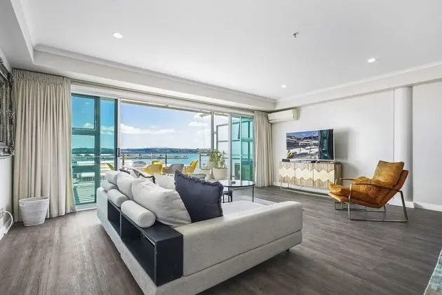 Luxury Apart Daire, 2 Yatak Odası, Liman Manzaralı