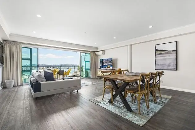 Luxury Apart Daire, 2 Yatak Odası, Liman Manzaralı