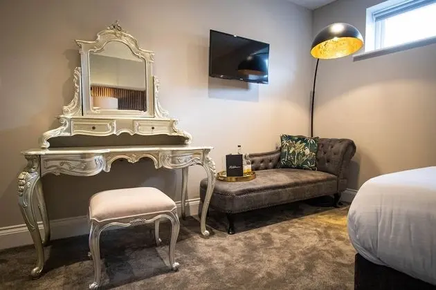 Deluxe Tek Büyük Yataklı Oda, Banyolu/Duşlu