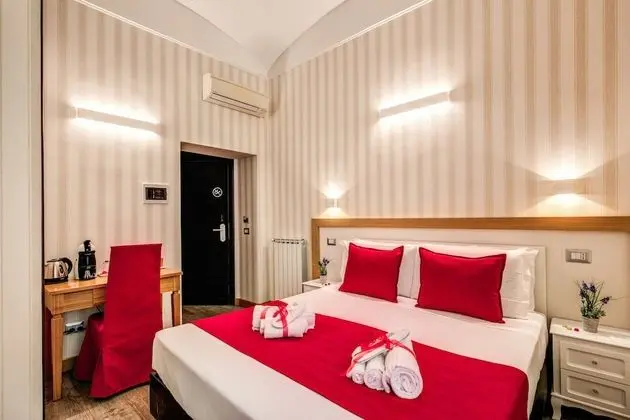 Tek Büyük veya İki Ayrı Yataklı Oda, Banyolu/Duşlu