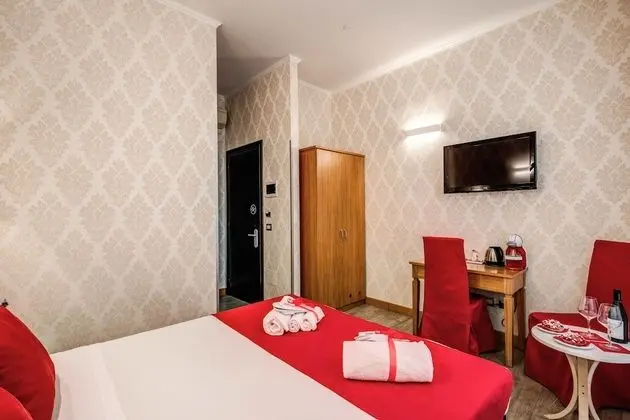 Tek Büyük veya İki Ayrı Yataklı Oda, Banyolu/Duşlu