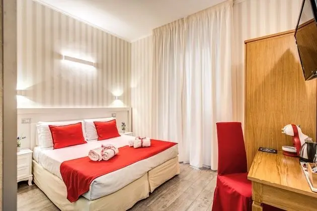 Tek Büyük veya İki Ayrı Yataklı Oda, Banyolu/Duşlu