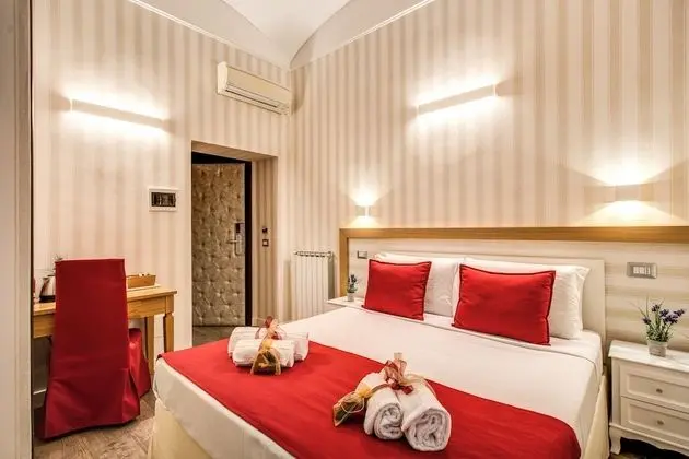 Tek Büyük veya İki Ayrı Yataklı Oda, Banyolu/Duşlu