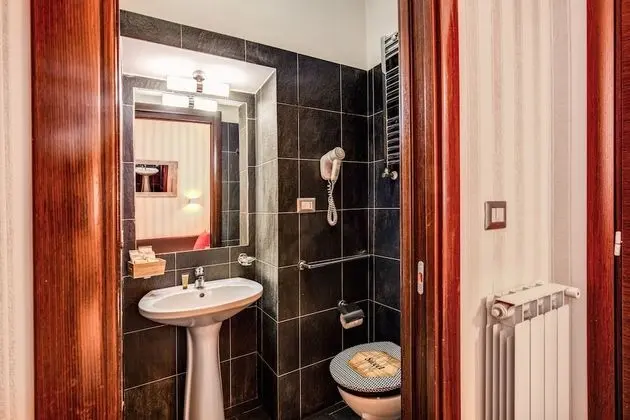 Tek Kişilik Oda, Banyolu/Duşlu