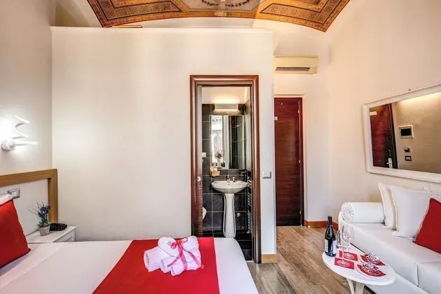 Üç Kişilik Oda, Banyolu/Duşlu