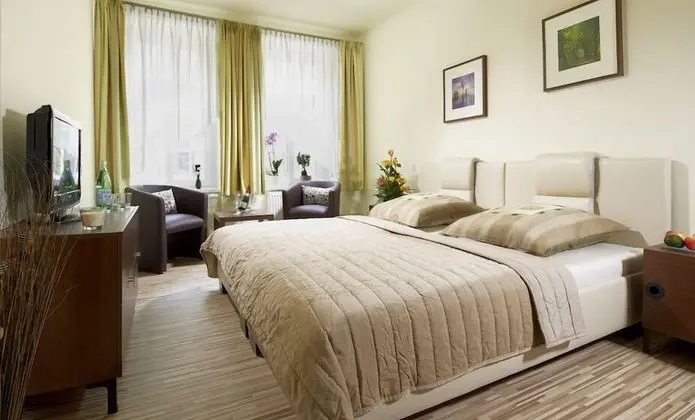 Tek Büyük Yataklı Oda