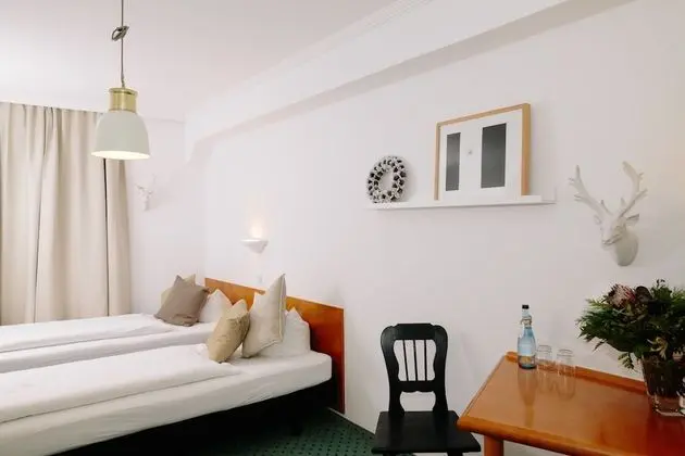 Basic Tek Büyük veya İki Ayrı Yataklı Oda