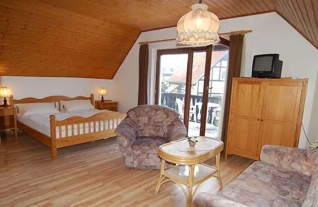 Tek Büyük Yataklı Oda, 1 Çift Kişilik Yatak