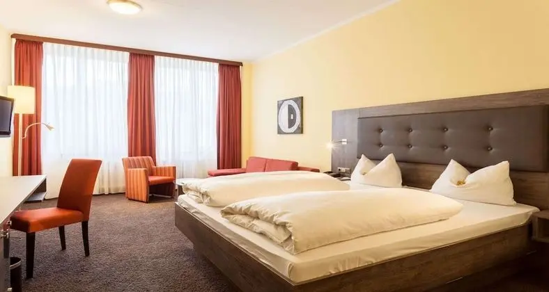 Deluxe Oda, 1 Çift Kişilik Yatak (Converts to 2 Twin Beds)