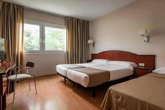 Üç Kişilik Oda (2 adults and 1 kid)