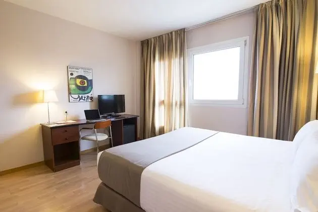 Üç Kişilik Oda (2 adults and 1 kid)