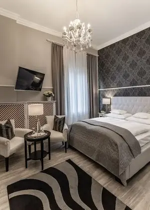 Tek Büyük veya İki Ayrı Yataklı Oda