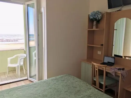 Tek Büyük Yataklı Oda, Deniz Manzaralı