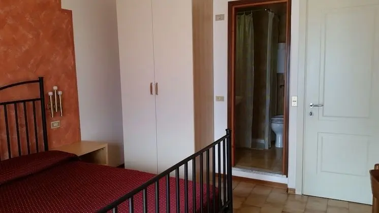 Standard Tek Büyük veya İki Ayrı Yataklı Oda, Balkon, Göl Manzaralı