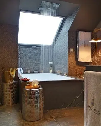 Luxury Süit (Master Suite)