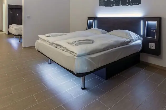 Basic Tek Büyük Yataklı Oda