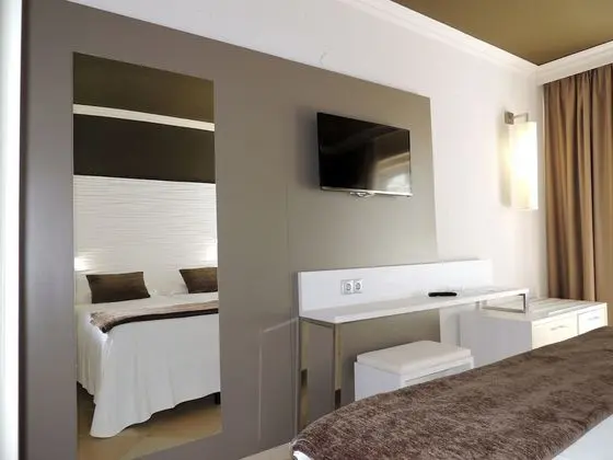 Quadruple, Pool view (3+1)