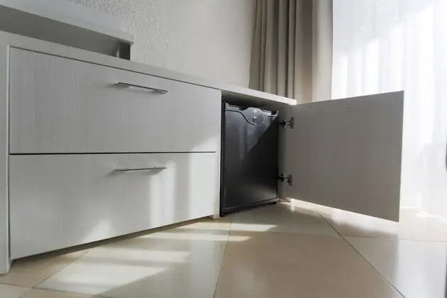 Standard Tek Büyük Yataklı Oda (2)