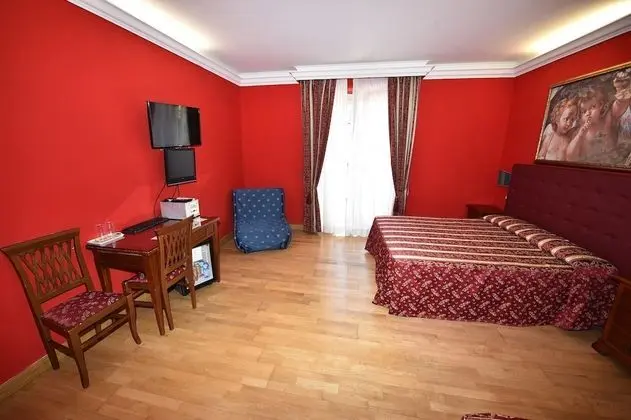 Tek Büyük Yataklı Oda