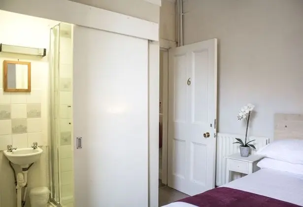 Deluxe Tek Kişilik Oda, Banyolu/Duşlu
