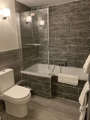 Standard Tek Büyük Yataklı Oda, Banyolu/Duşlu (Room 1)