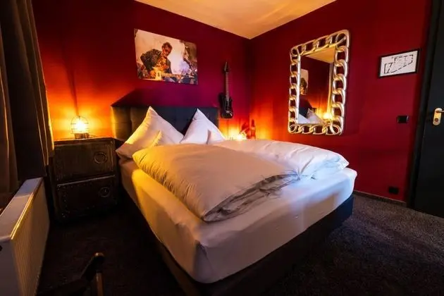 Tek Büyük Yataklı Oda, 1 Çift Kişilik Yatak, Sigara İçilmez