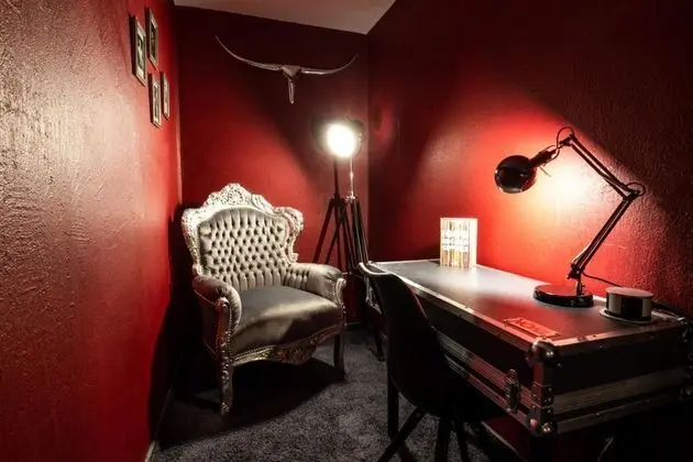 Tek Kişilik Oda, 1 Tek Kişilik Yatak, Sigara İçilmez