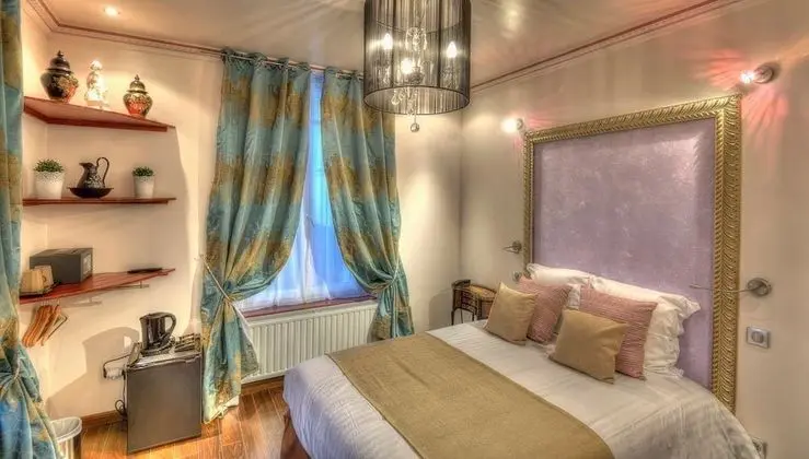 Comfort Tek Büyük Yataklı Oda