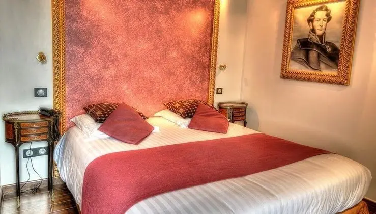 Comfort Tek Büyük Yataklı Oda