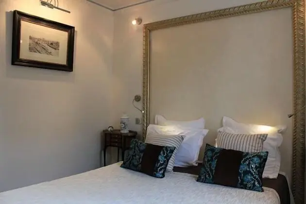 Comfort Tek Büyük Yataklı Oda