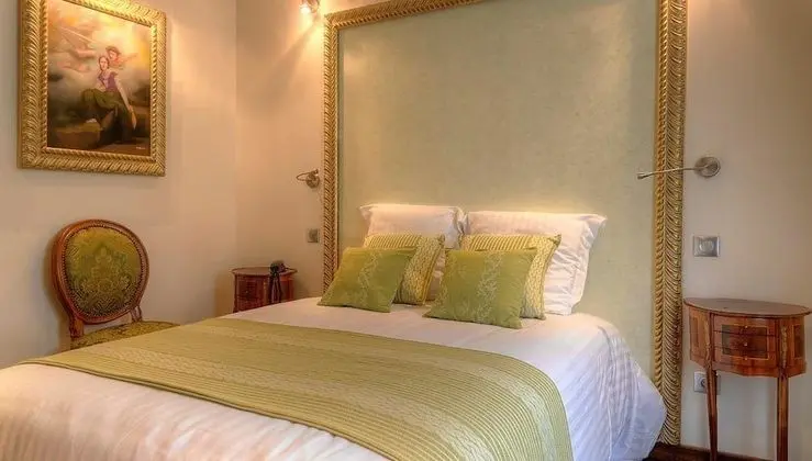 Comfort Tek Büyük Yataklı Oda