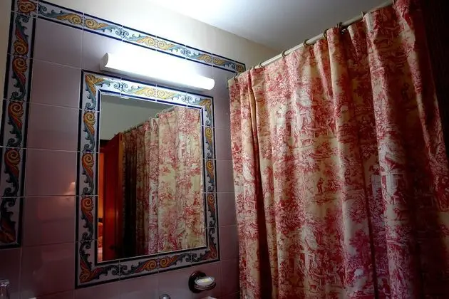 Family Oda, Bağlantılı Odalar