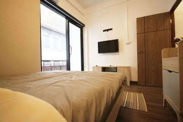 Family Room (2nd Floor)