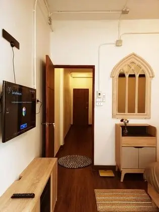 Family Room (2nd Floor)