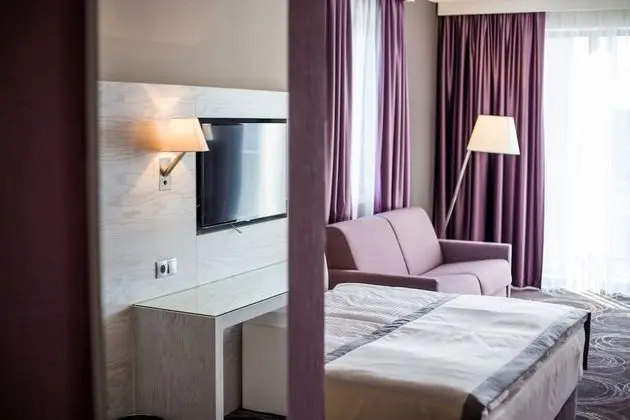 Deluxe Oda, 1 En Büyük (King) Boy Yatak ve Çekyat (Extra Room)