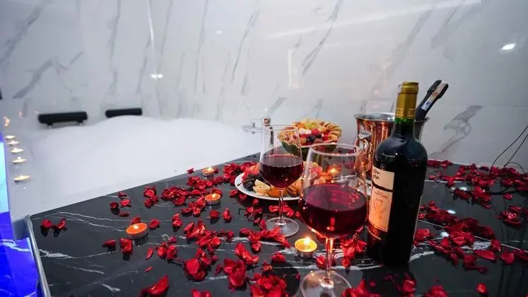 Premium Suite Jakuzi Şömine