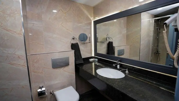Standard Tek Büyük Yataklı Oda