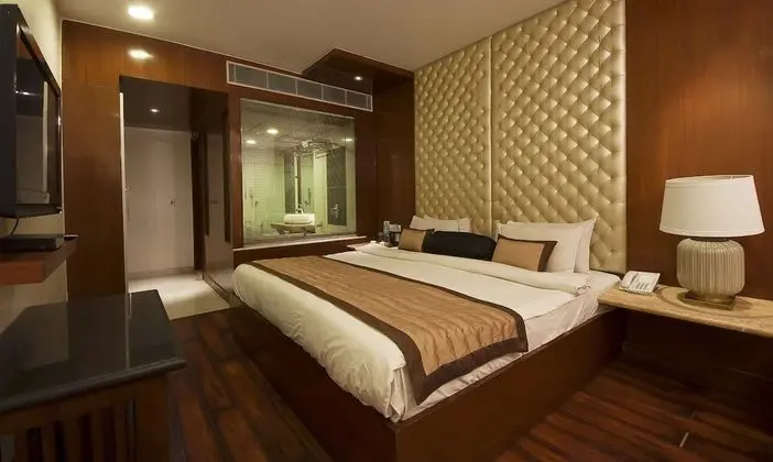 Aura Suite Room