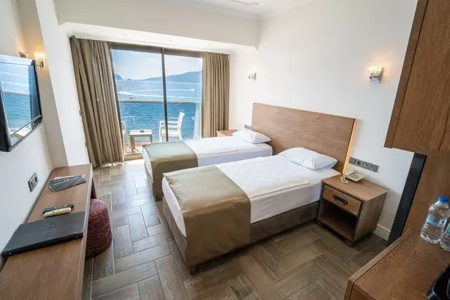 Standard Double Deniz Manzaralı Oda