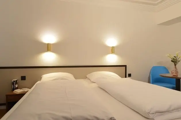 Tek Büyük Yataklı Oda (French Bed 1.40 x 2.10 m))