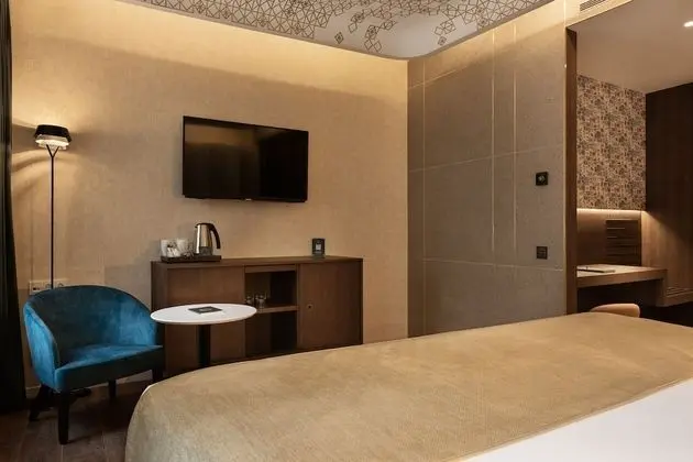Deluxe Tek Büyük Yataklı Oda