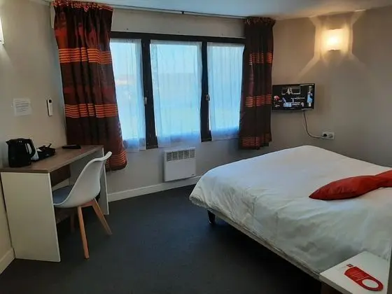 Standard Tek Büyük Yataklı Oda