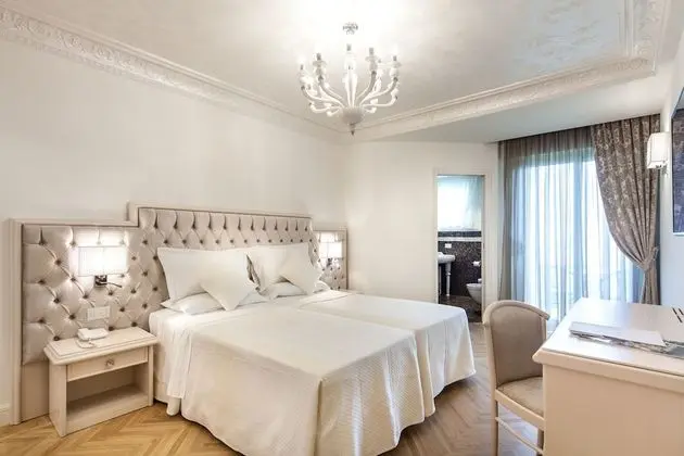 Executive Tek Büyük veya İki Ayrı Yataklı Oda