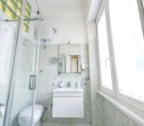 Tek Büyük veya İki Ayrı Yataklı Oda, 1 Çift Kişilik veya 2 Tek Kişilik Yatak