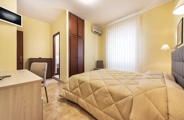 Tek Büyük Yataklı Oda