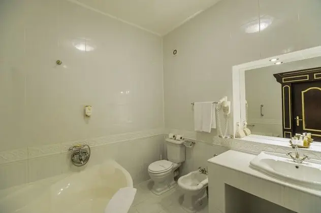 Executive Tek Büyük veya İki Ayrı Yataklı Oda, 2 Büyük (Queen) Boy Yatak, Balkon, Dağ Manzaralı
