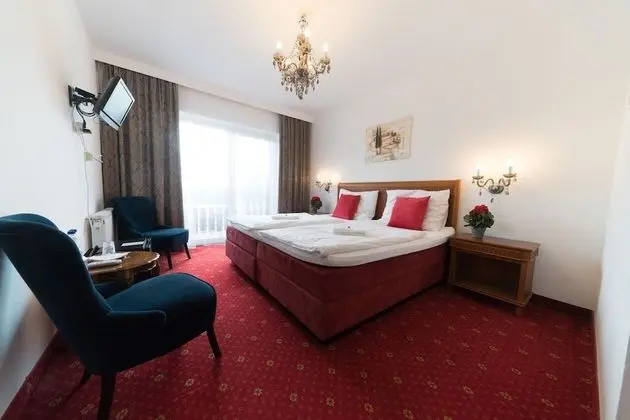 Tek Büyük veya İki Ayrı Yataklı Oda