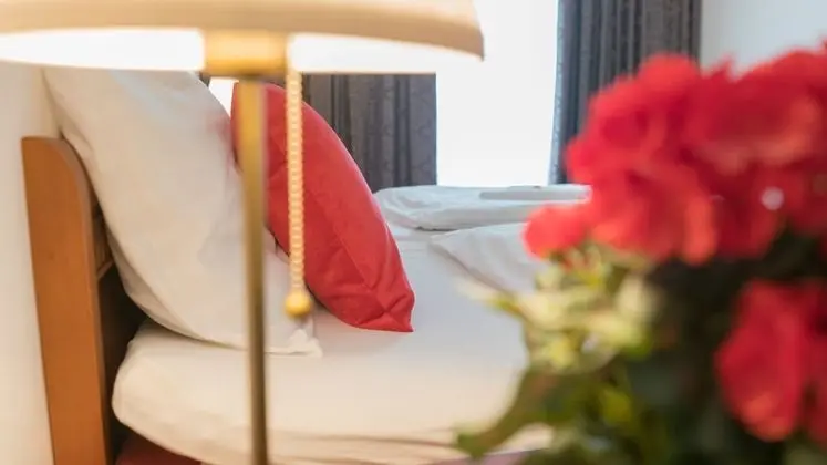 Tek Büyük veya İki Ayrı Yataklı Oda