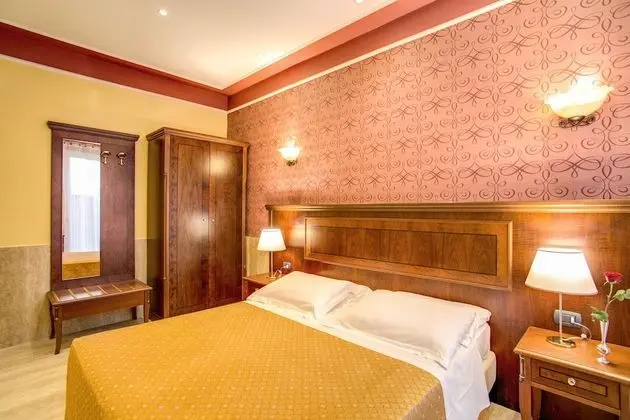 Tek Büyük Yataklı Oda (Small)