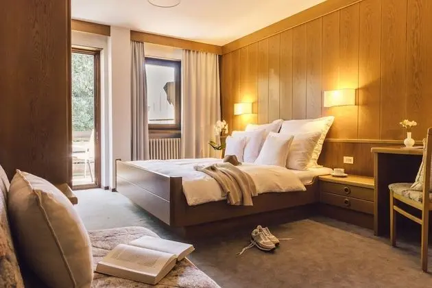 Tek Büyük Yataklı Oda (Waldblick)